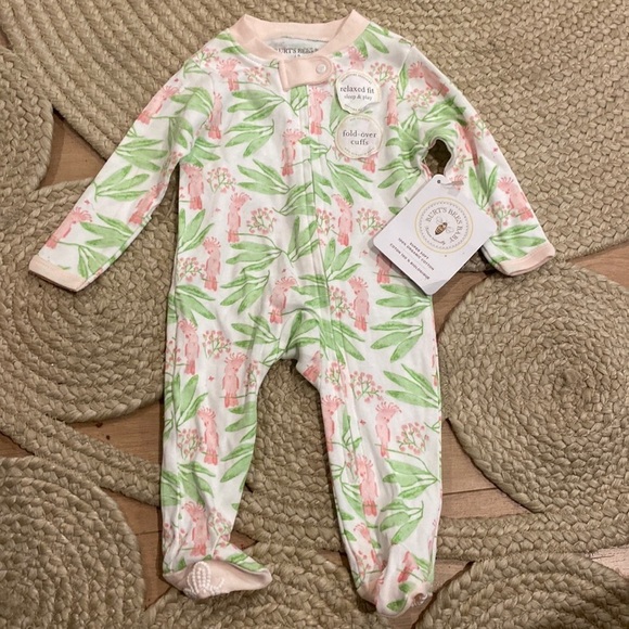 Burts Bees baby Island cockatoo sleep & play Footie newborn NWT - Picture 2 of 5